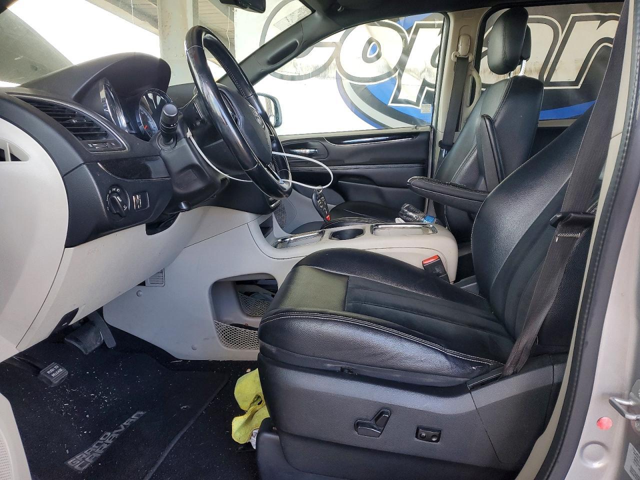 2017 Dodge Grand Caravan sxt