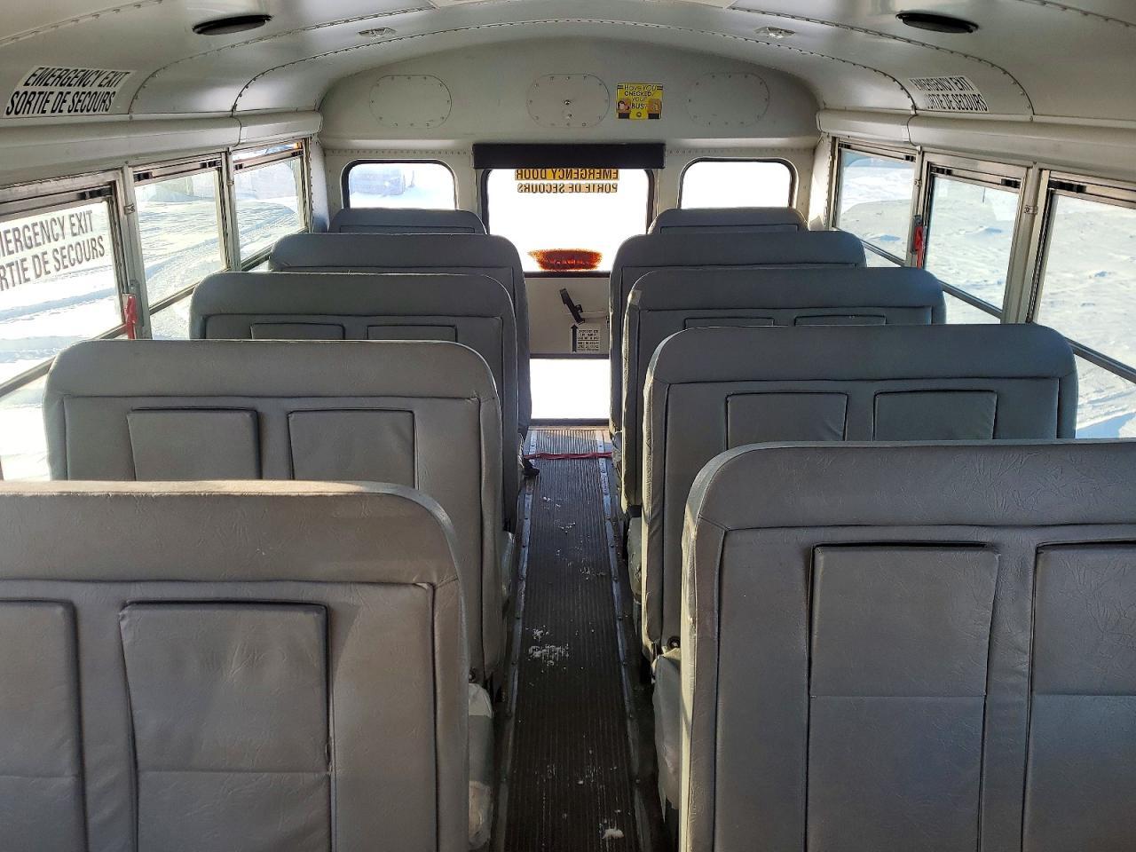 2011 Chevrolet 2011 Thomas Minotour G3500-School Bus