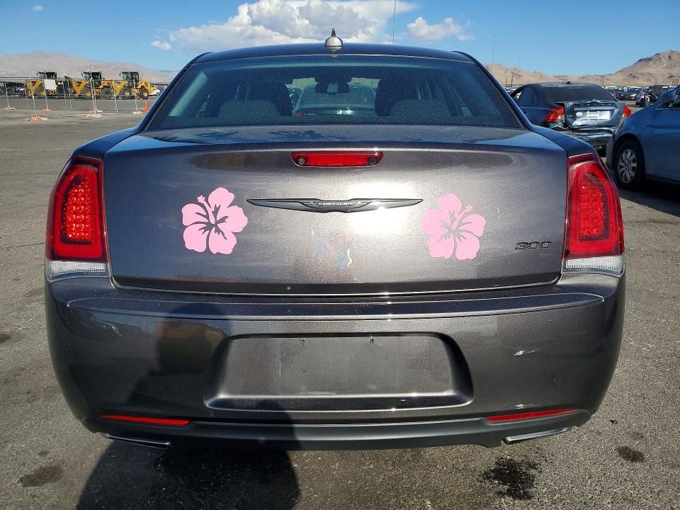 2021 Chrysler 300 Touring