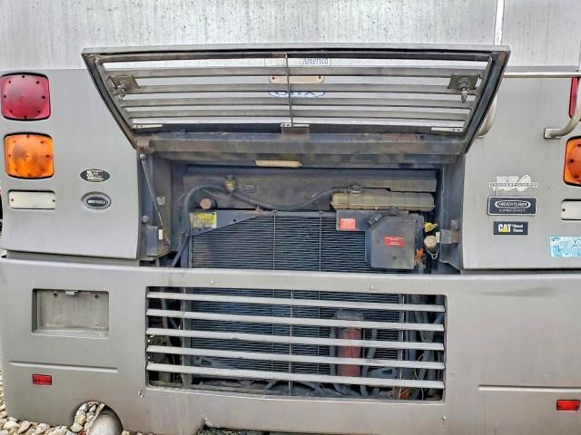 2002 Freightliner Chassis x Line Motor Home