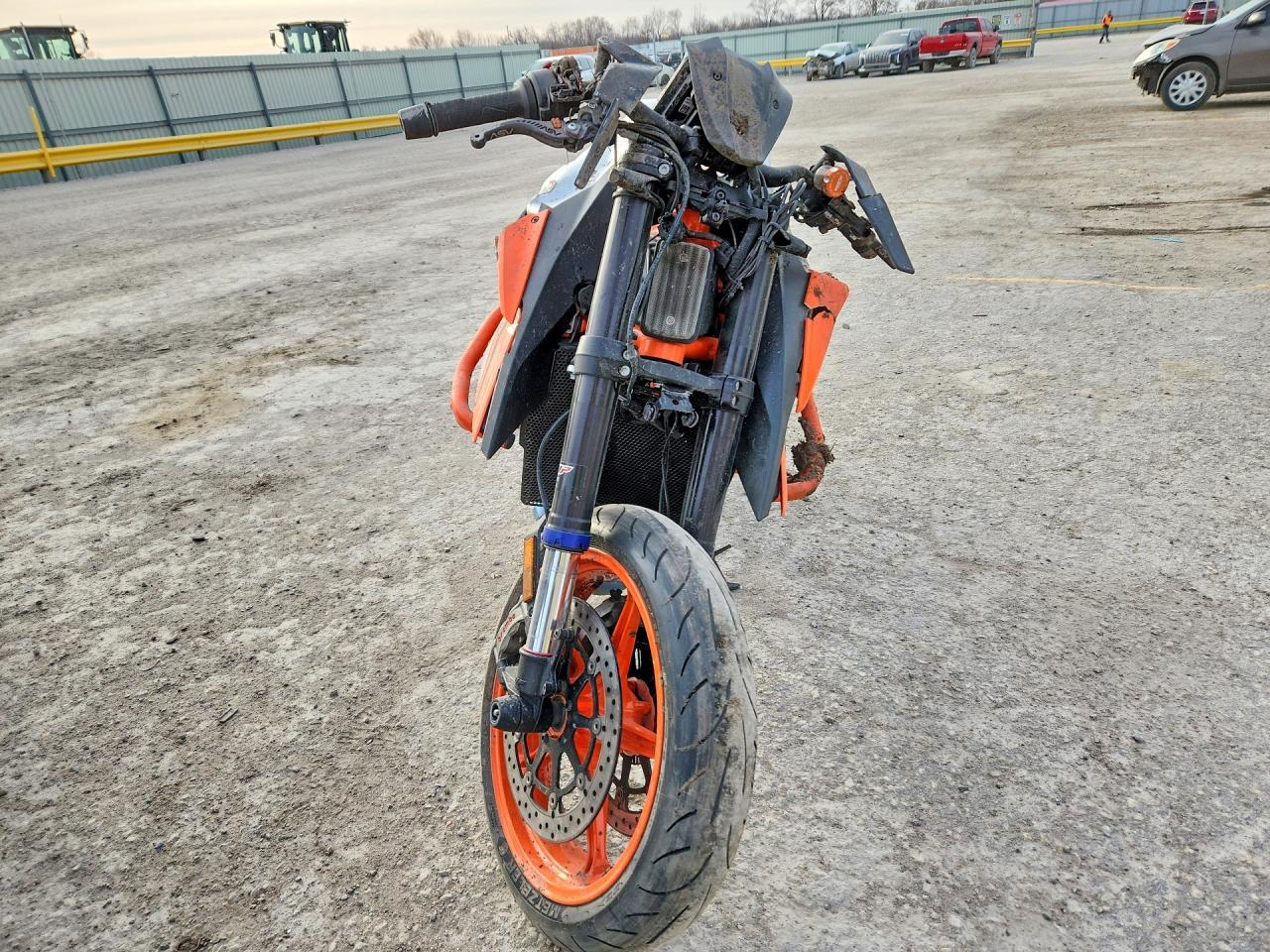 2022 KTM 1290 Super Duke R