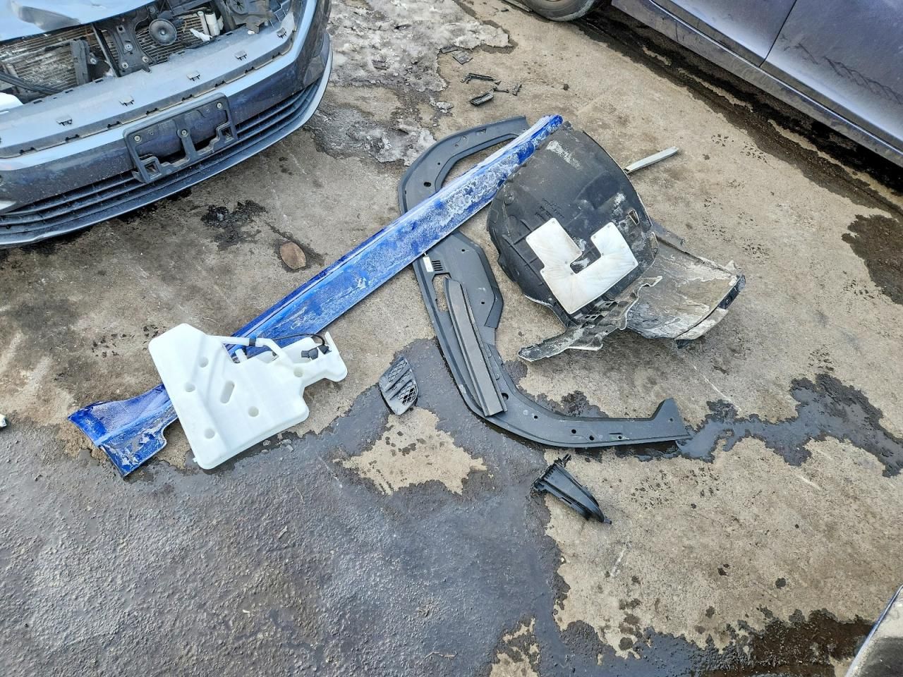 2025 Genesis G70 Base