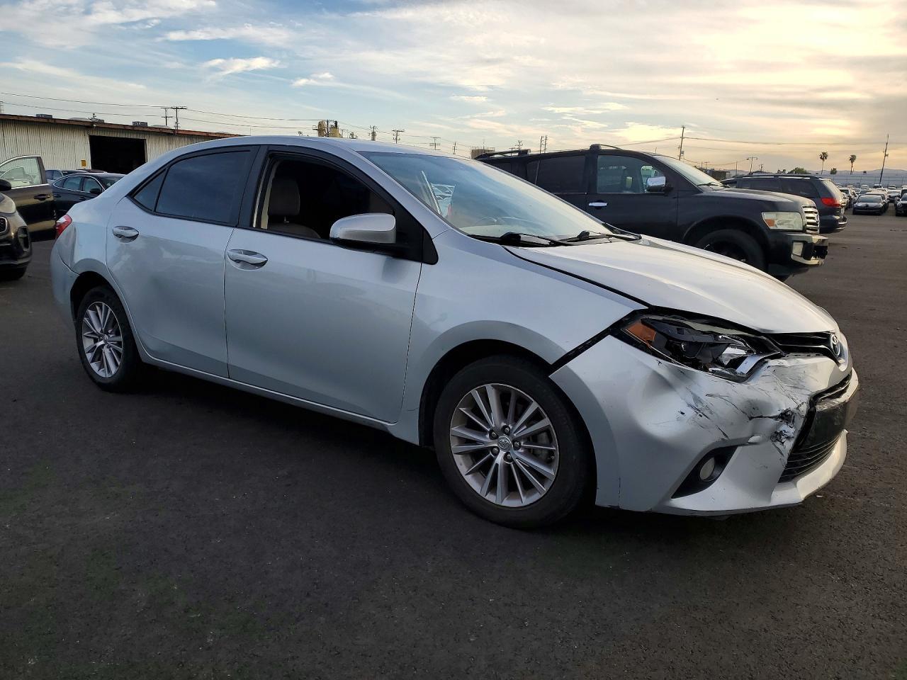 2015 Toyota Corolla l