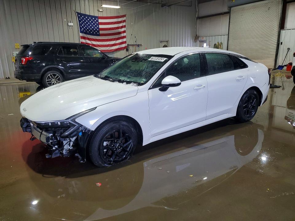 2026 KIA K5 lxs