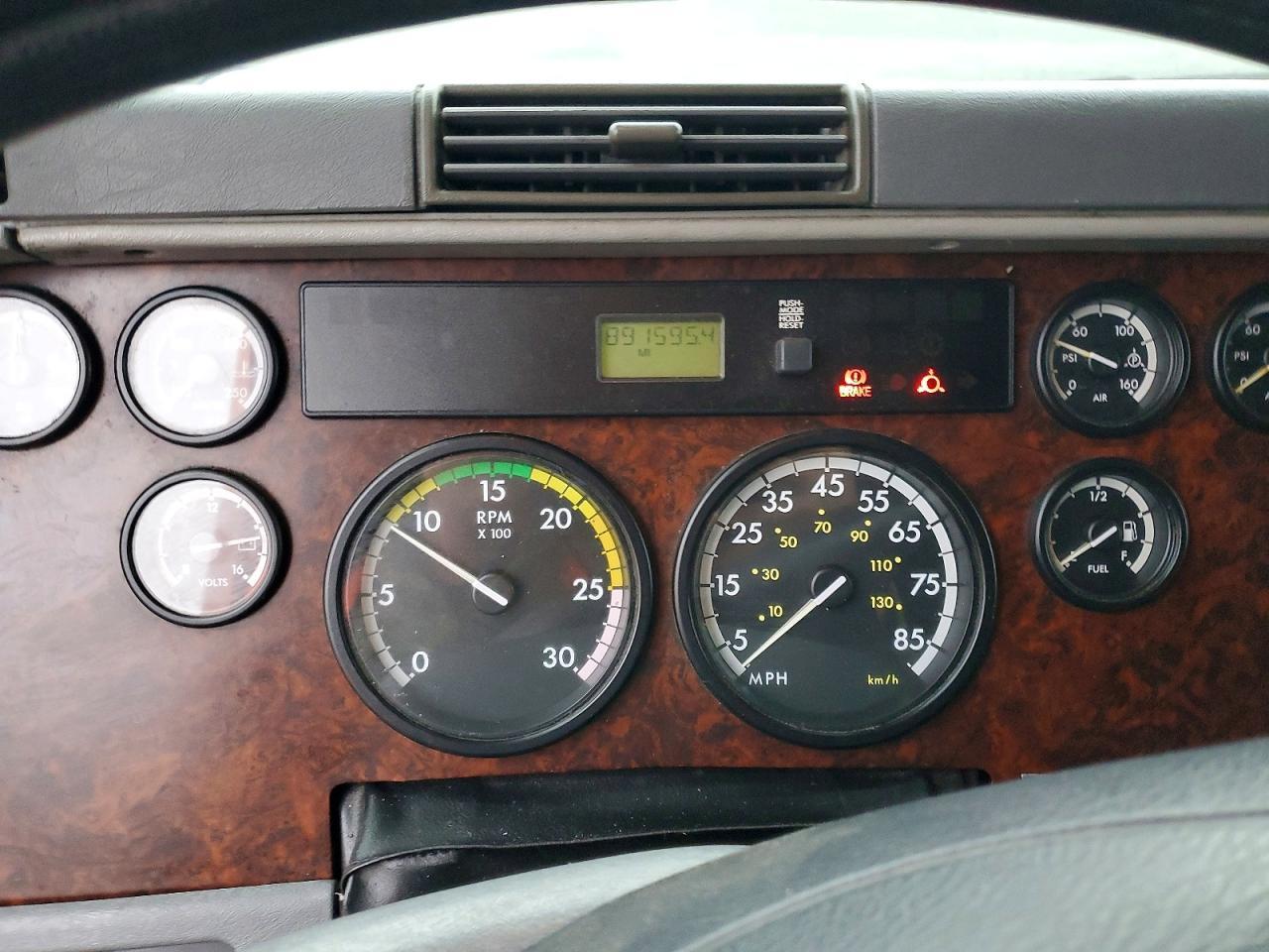 2012 Freigliner 2012 Freightliner Columbia Semi Truck