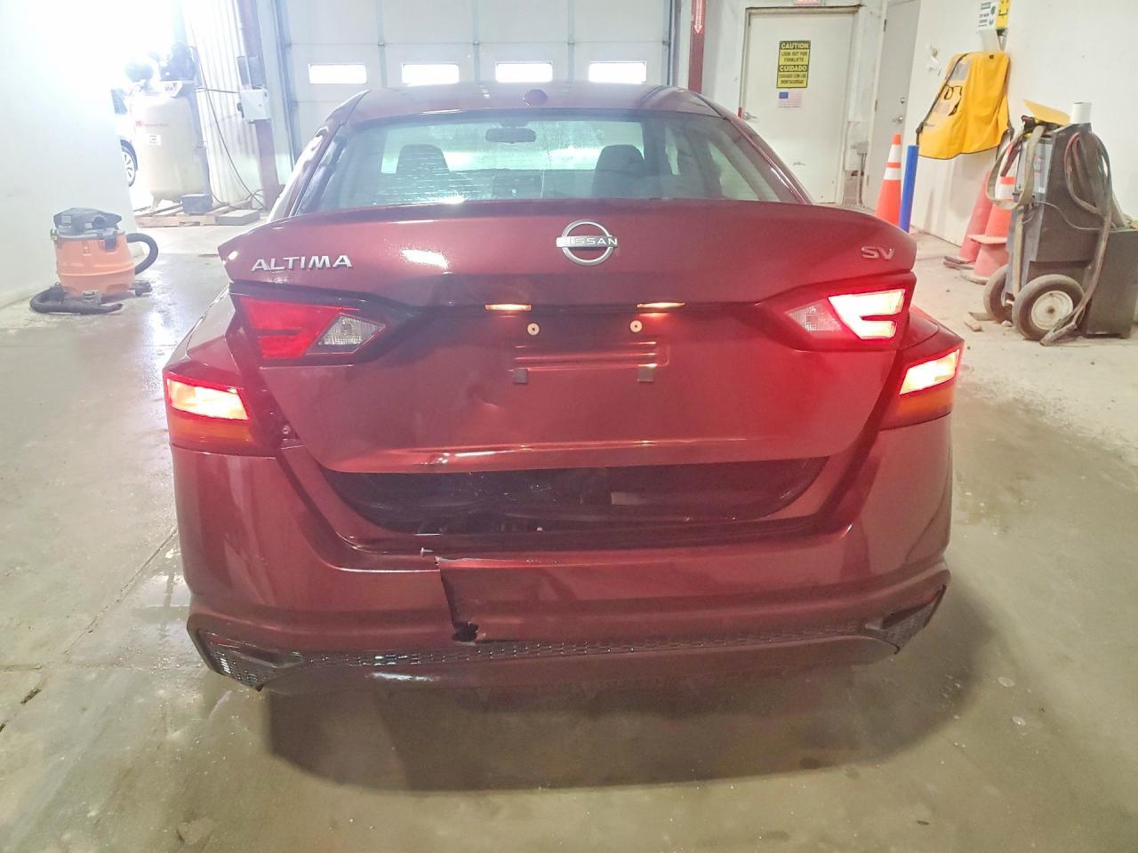 2024 Nissan Altima sv