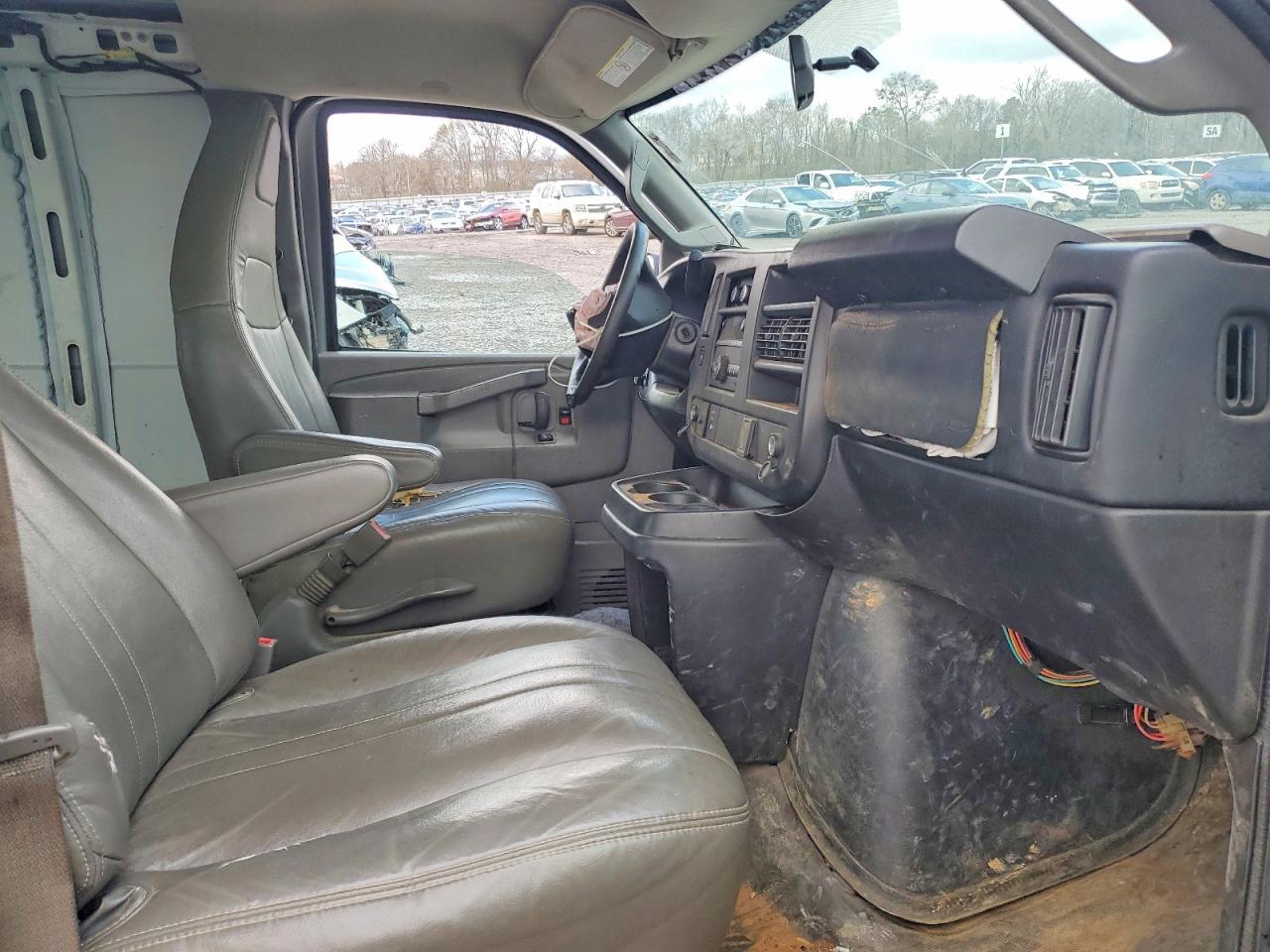 2016 Chevrolet Express G2500
