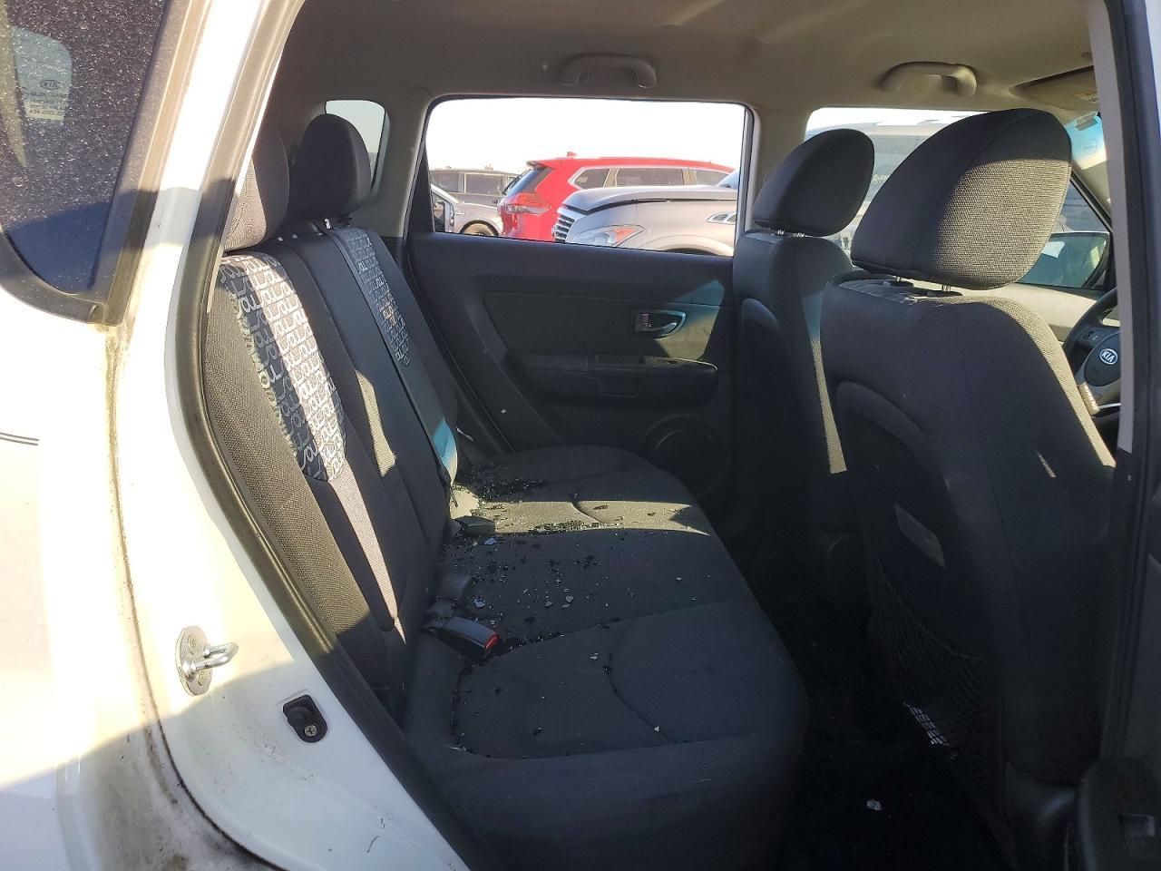 2011 KIA Soul +