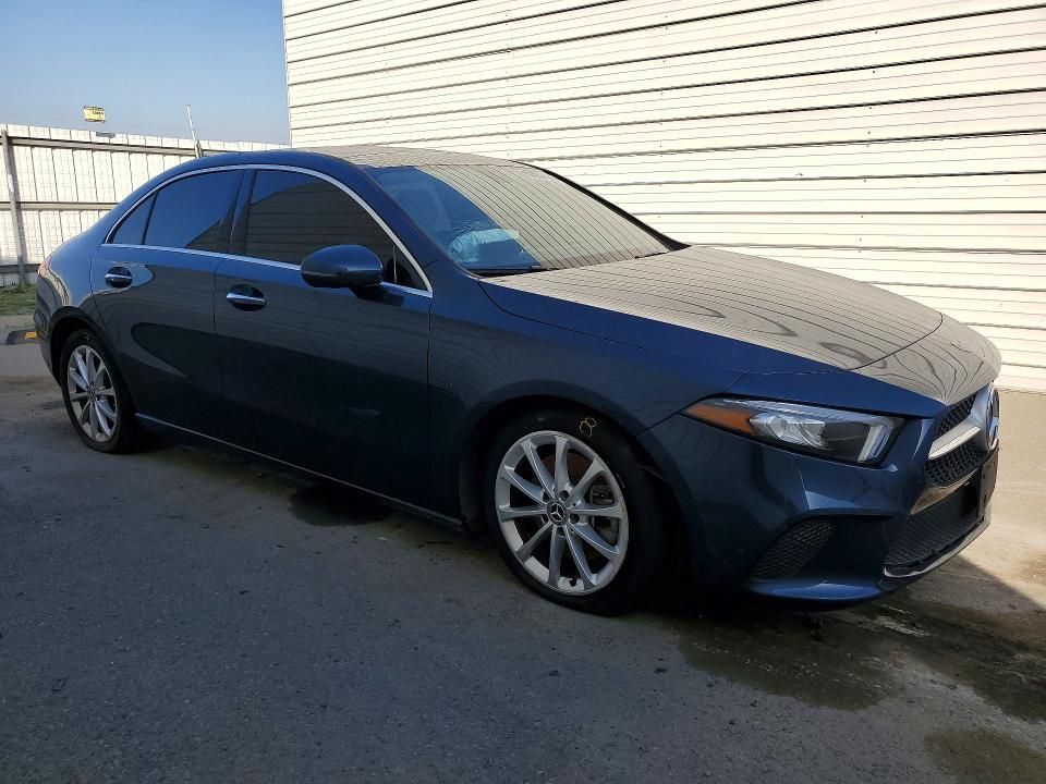 2019 Mercedes-Benz A 220