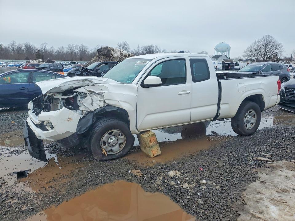 2017 Toyota Tacoma SR