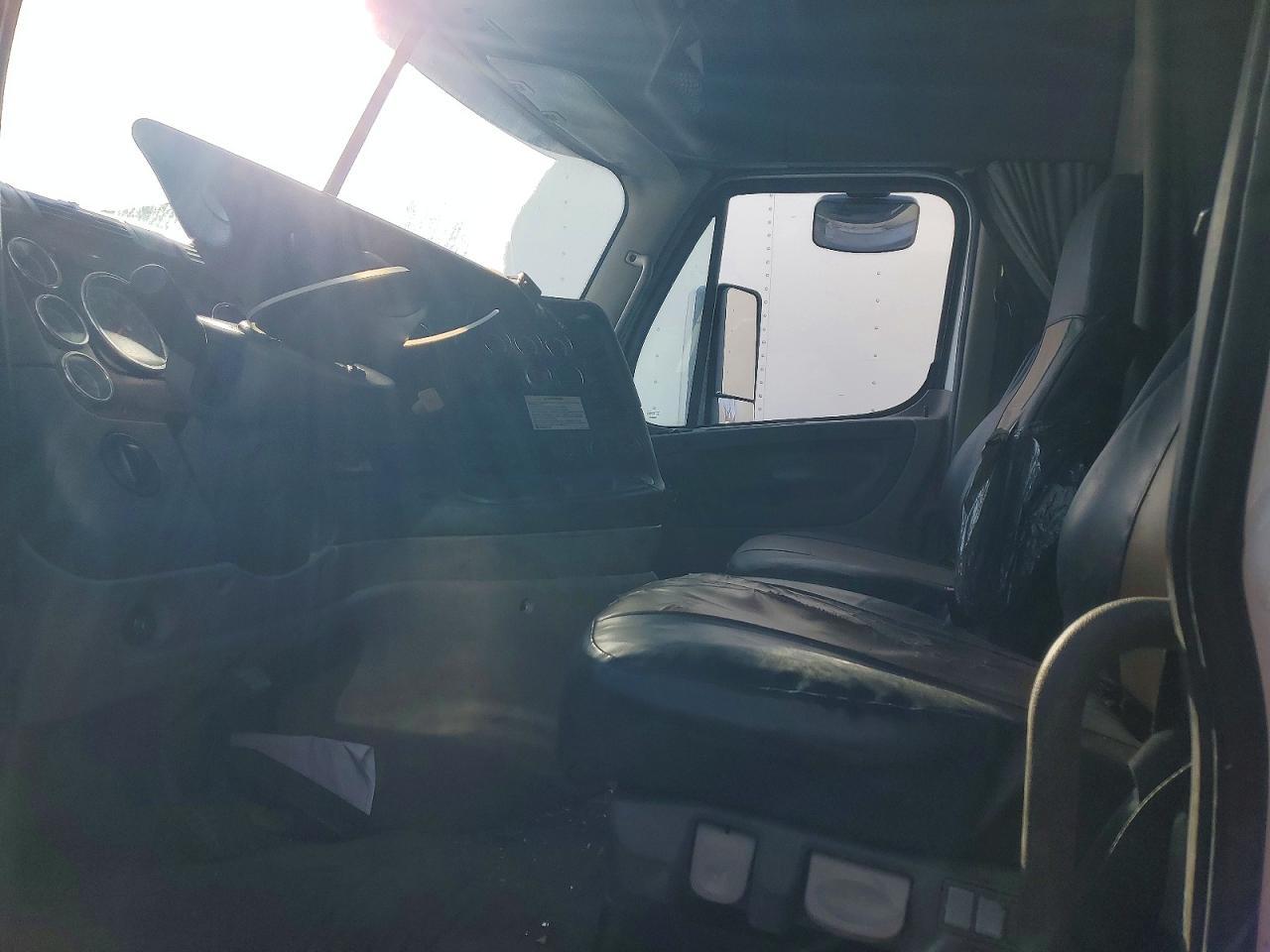 2017 Freigliner Cascadia 125