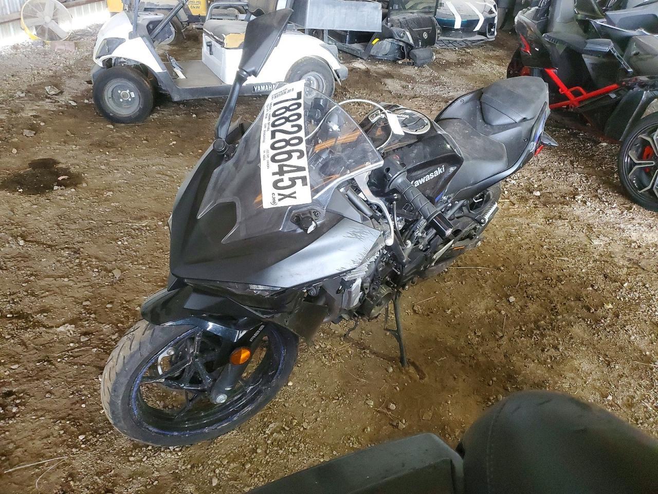 2025 Kawasaki EX500