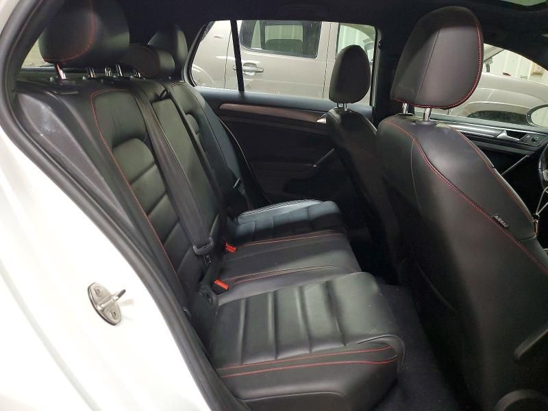 2018 Volkswagen Gti S/se