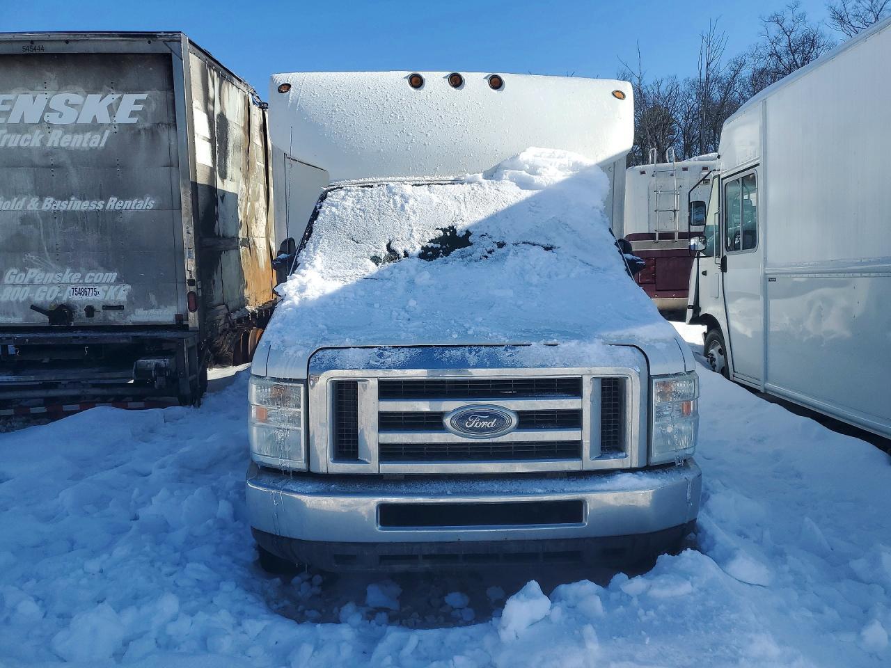 2013 Ford E350 Delivery Truck