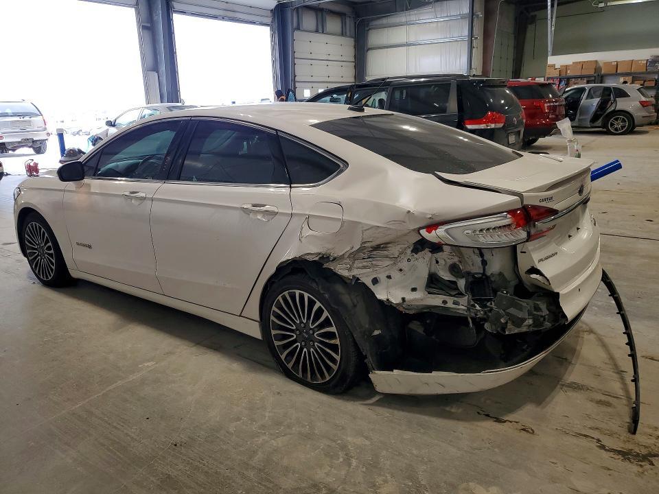 2018 Ford Fusion Titanium/platinum hev