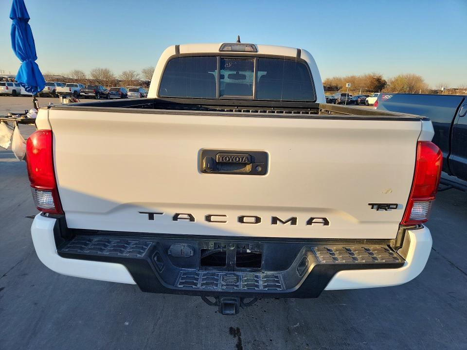 2016 Toyota Tacoma TRD Sport