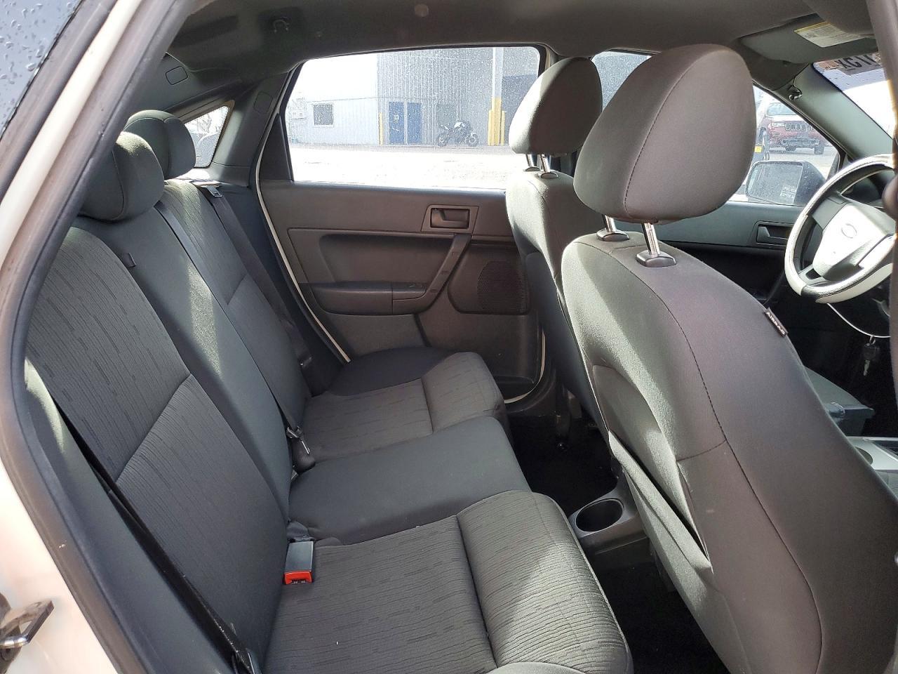 2010 Ford Focus se