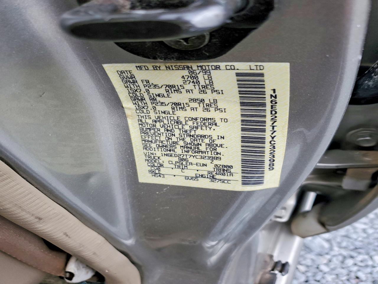 2000 Nissan Frontier XE