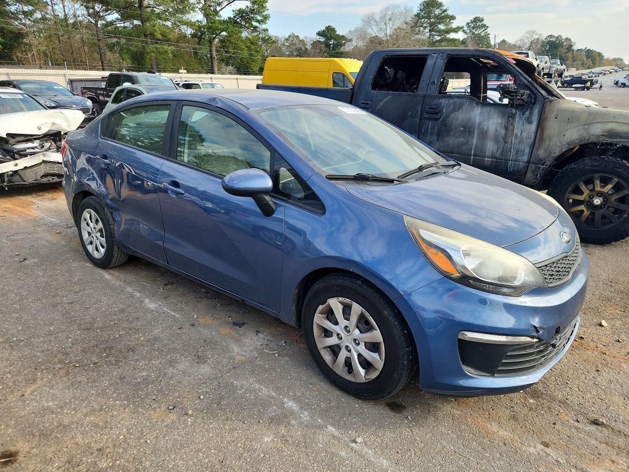 2016 KIA Rio lx