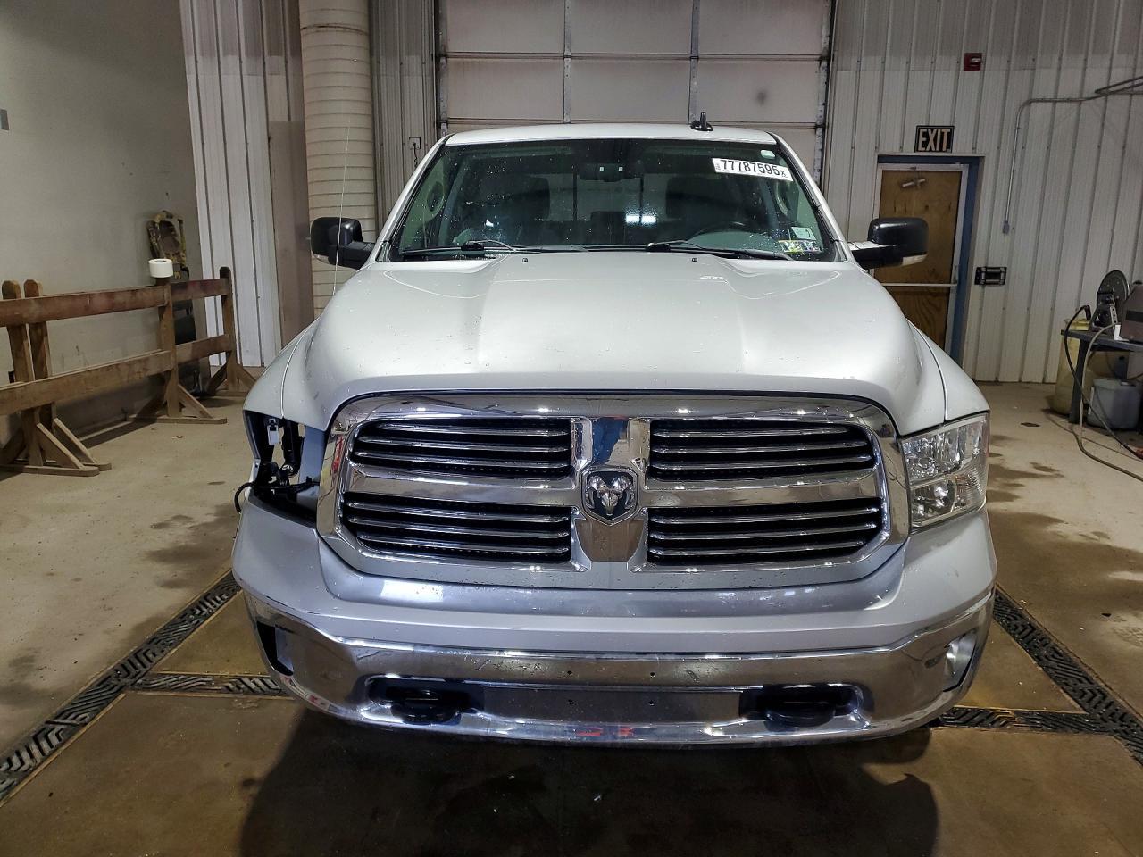 2015 Dodge Ram 1500 slt