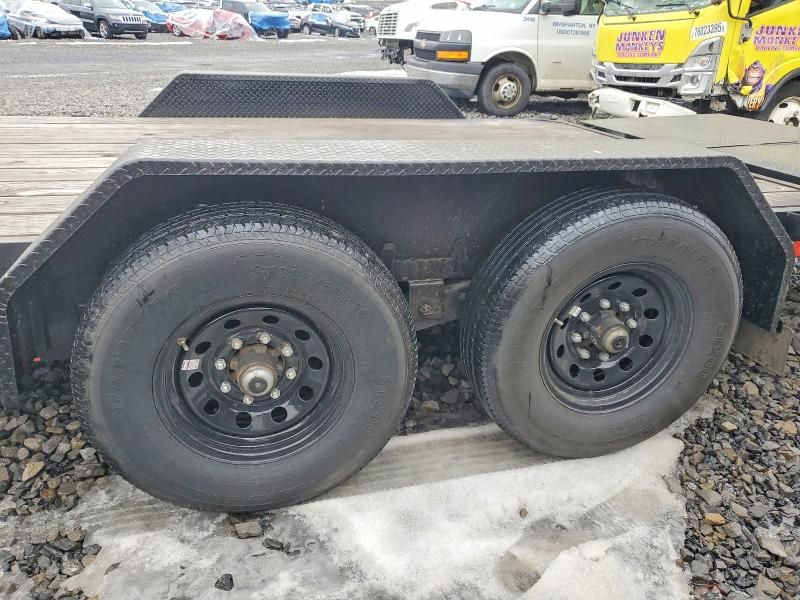 2025 Load Trail Equipment Trailer