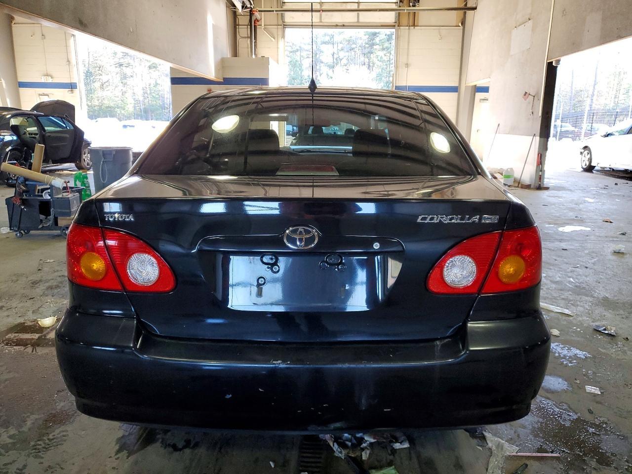 2004 Toyota Corolla ce