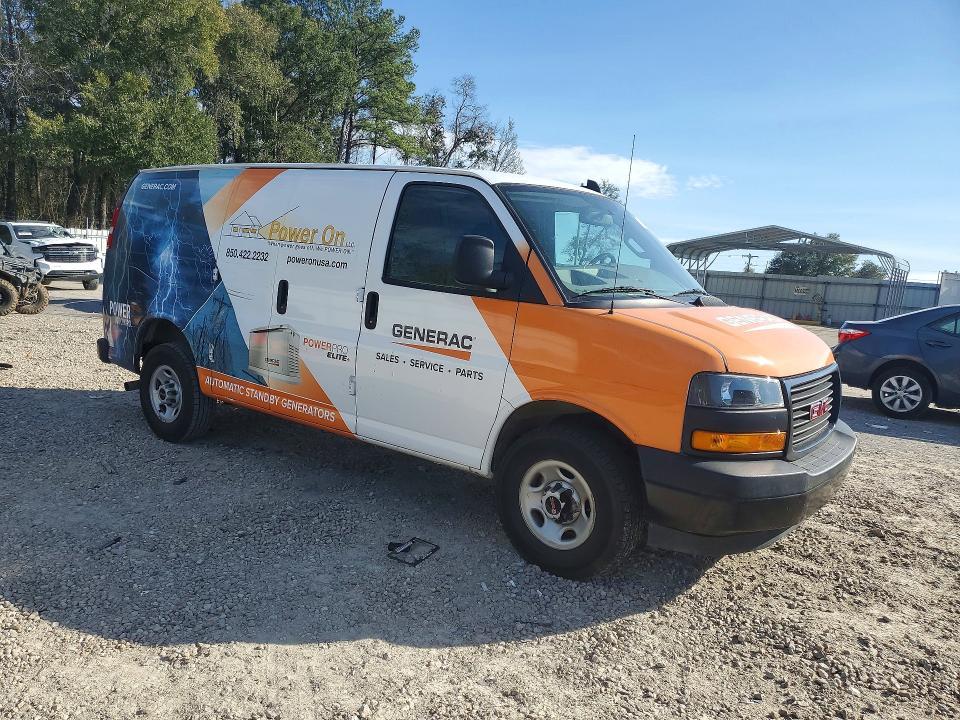 2022 GMC Savana G2500