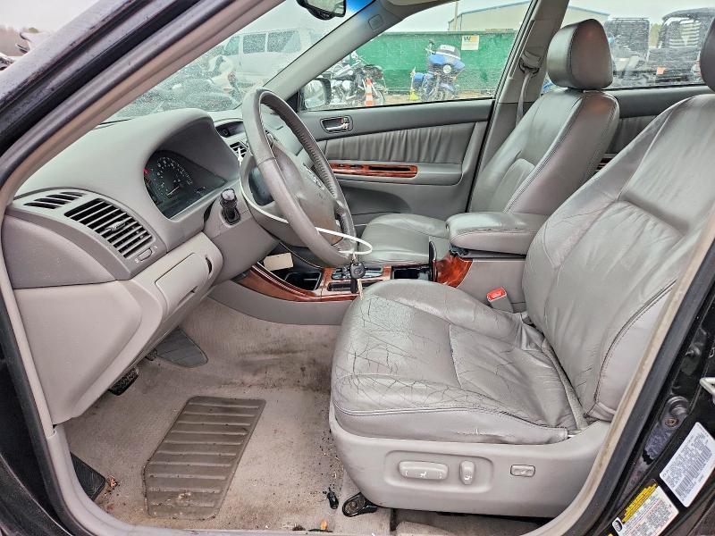 2004 Toyota Camry le