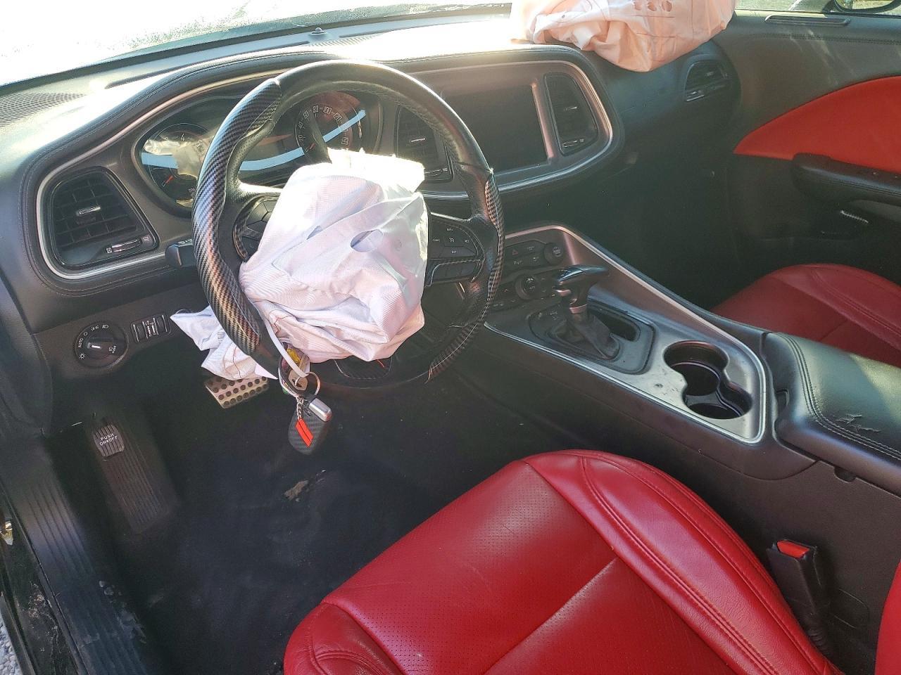 2020 Dodge Challenger sxt
