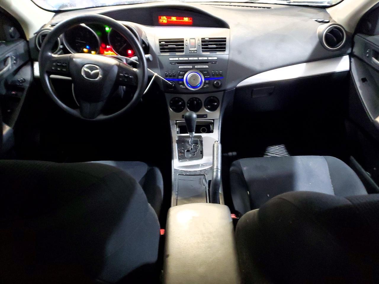 2011 Mazda 3 I