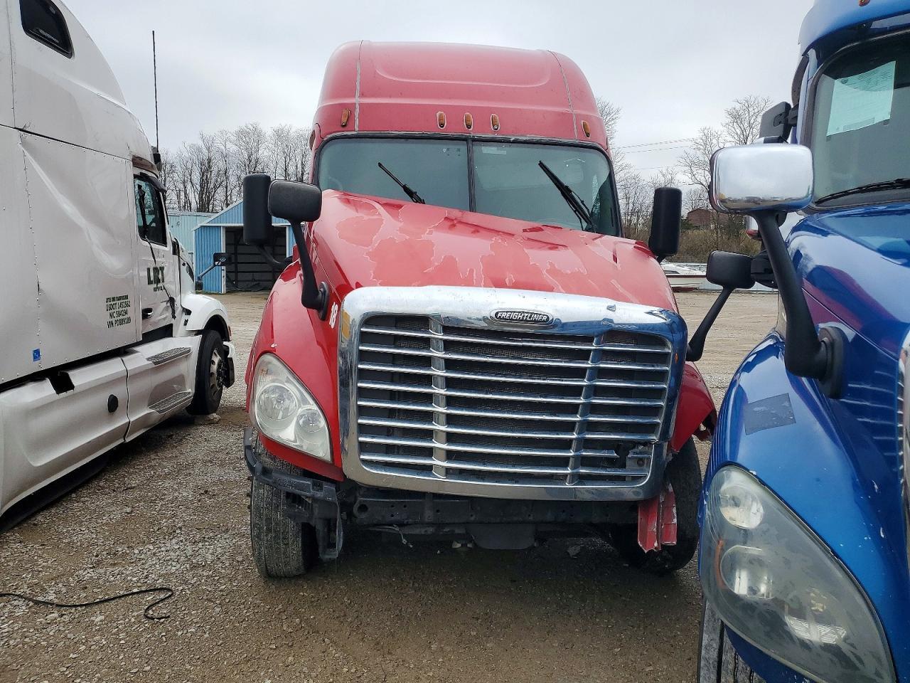 2015 Freightliner Cascadia Semi Truck