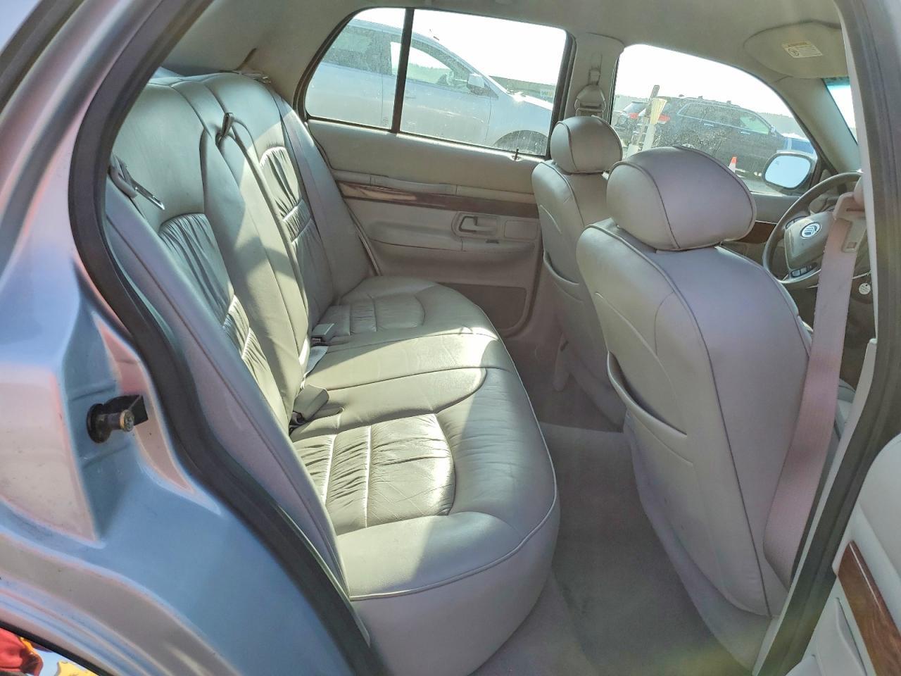 2002 Mercury Grand Marquis gs
