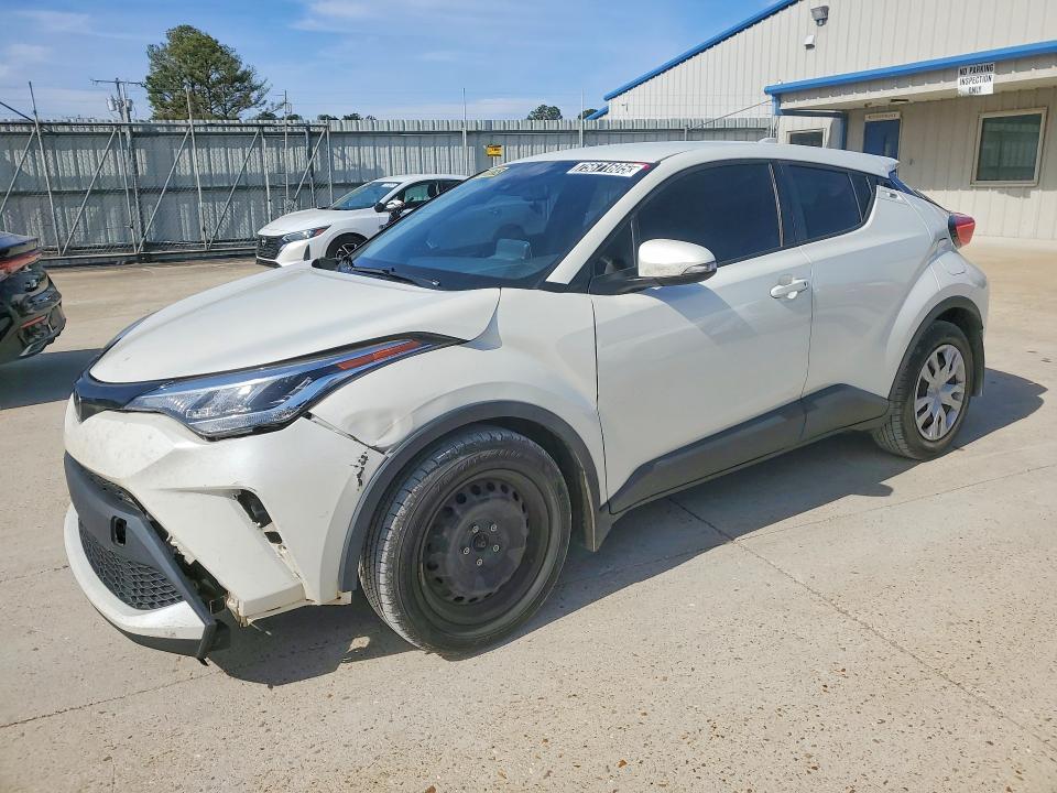 2020 Toyota C-hr le