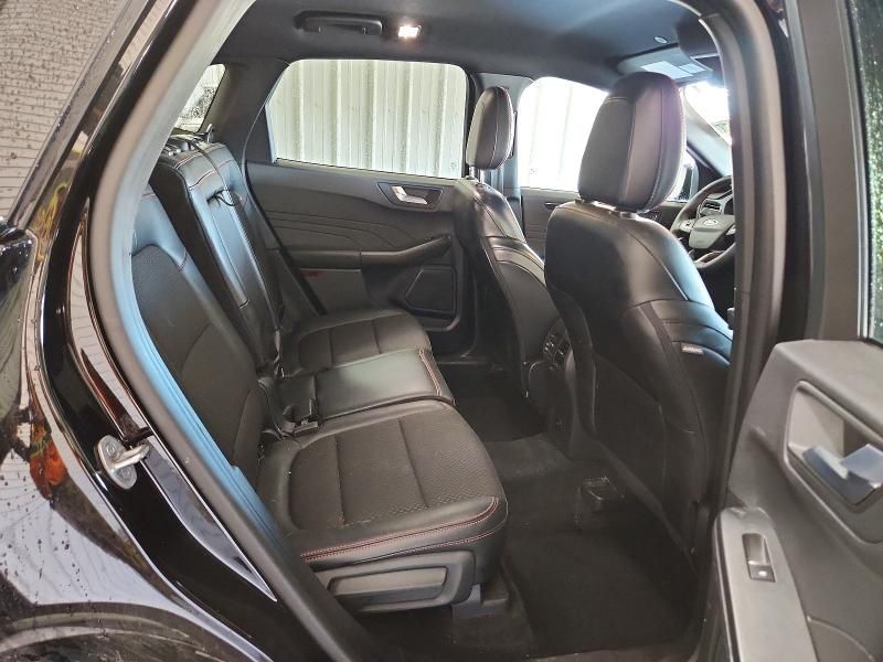 2024 Ford Escape st Line