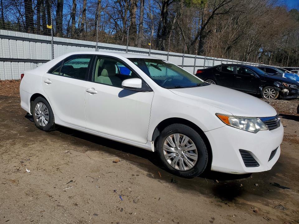 2012 Toyota Camry l