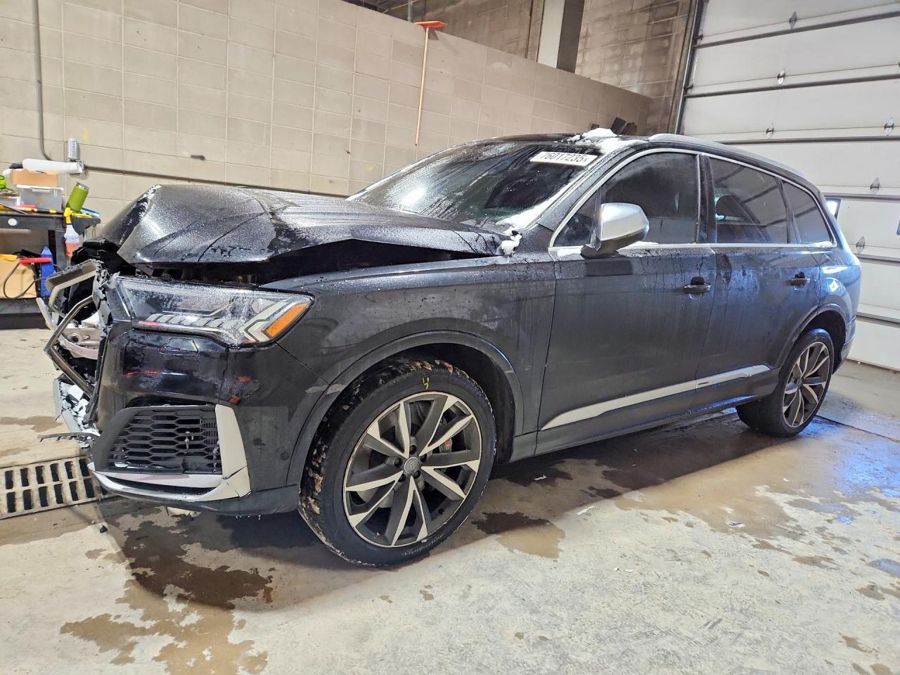 2020 Audi SQ7 Premium Plus