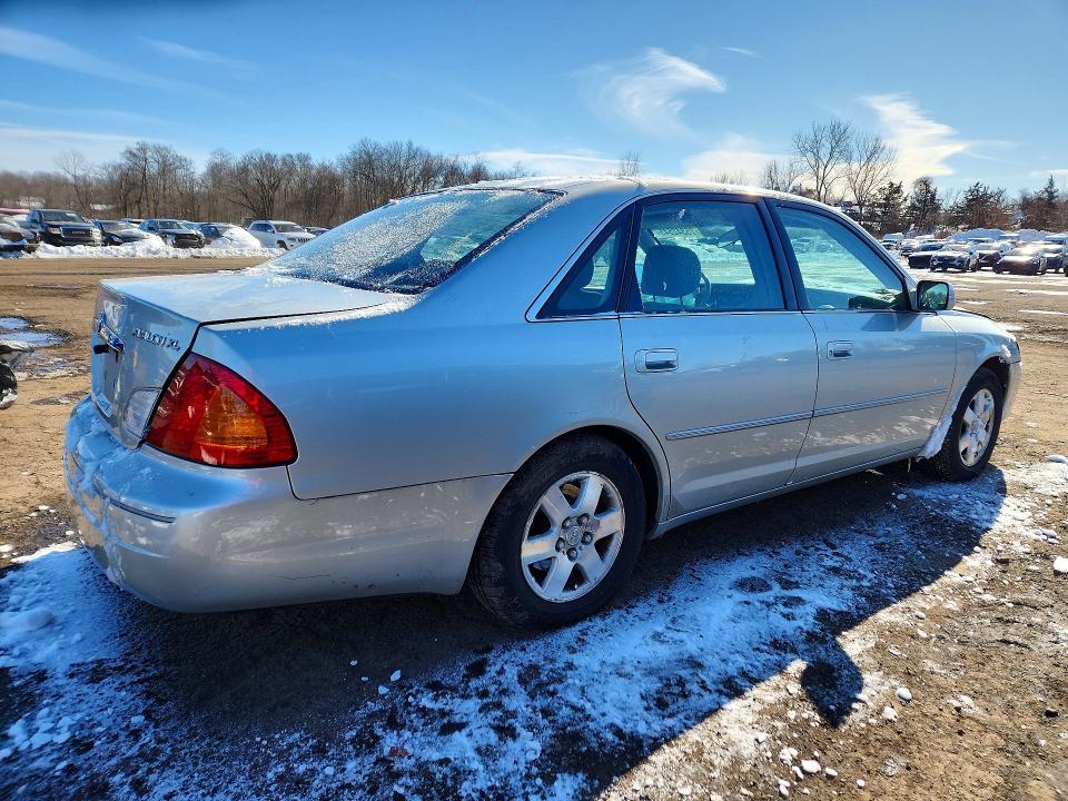 2000 Toyota Avalon xl