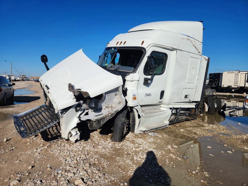 2020 Freigliner Cascadia 125