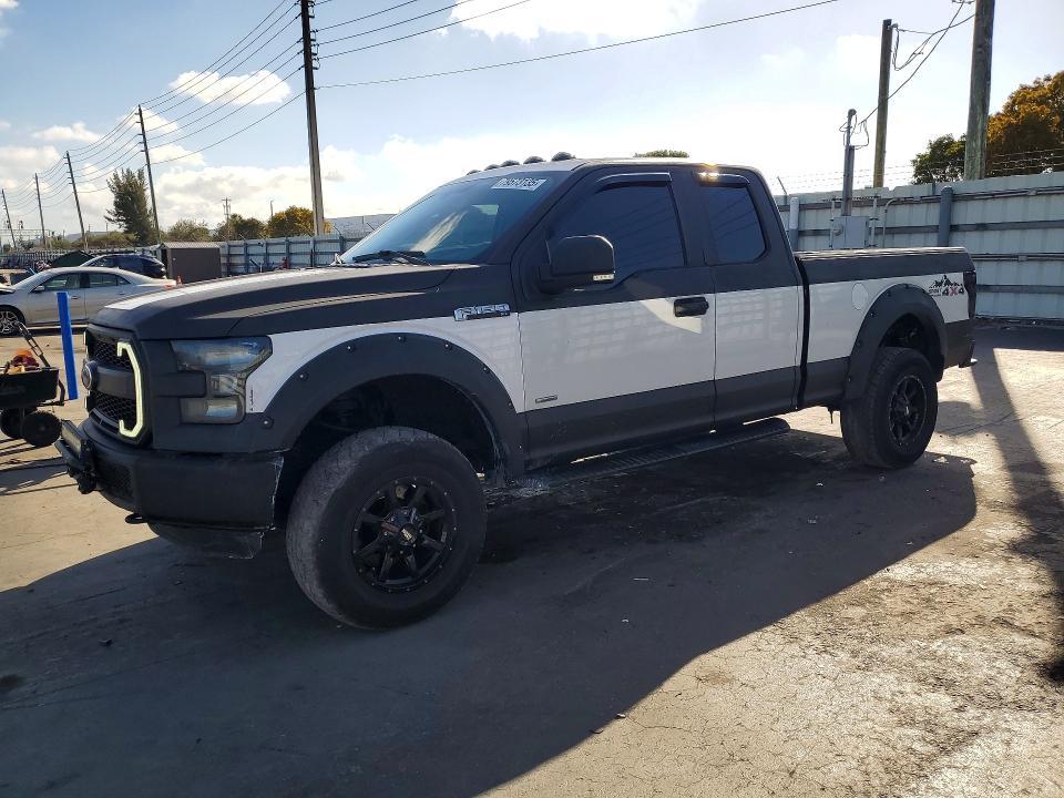 2015 Ford F150 Super cab