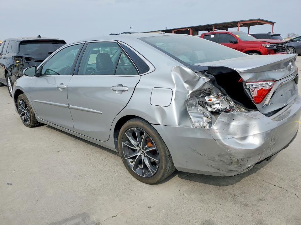 2016 Toyota Camry xse