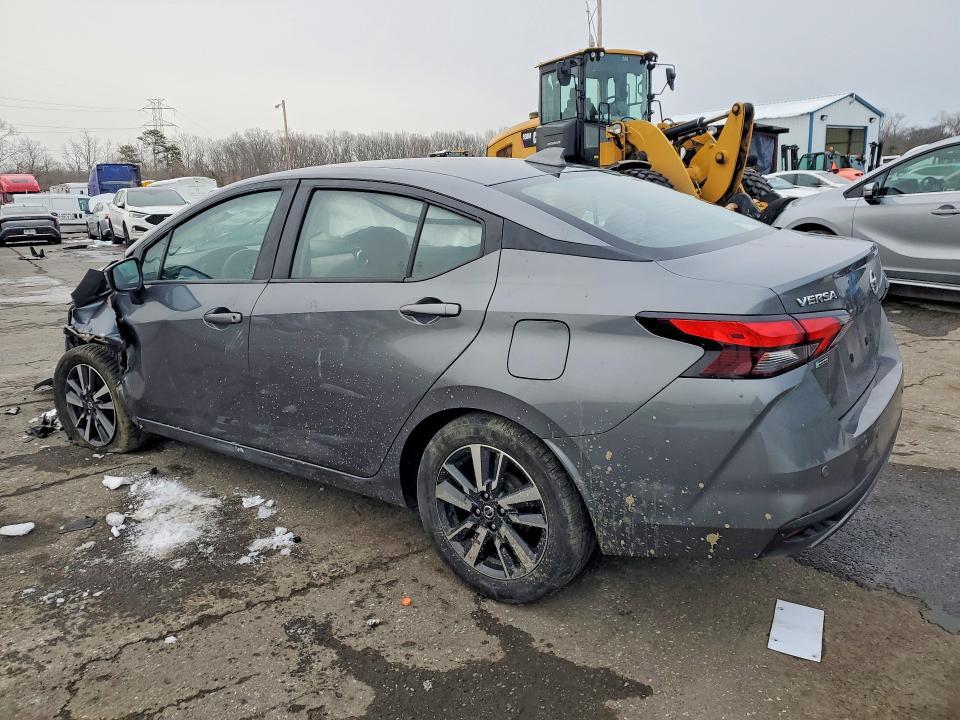 2021 Nissan Versa sv