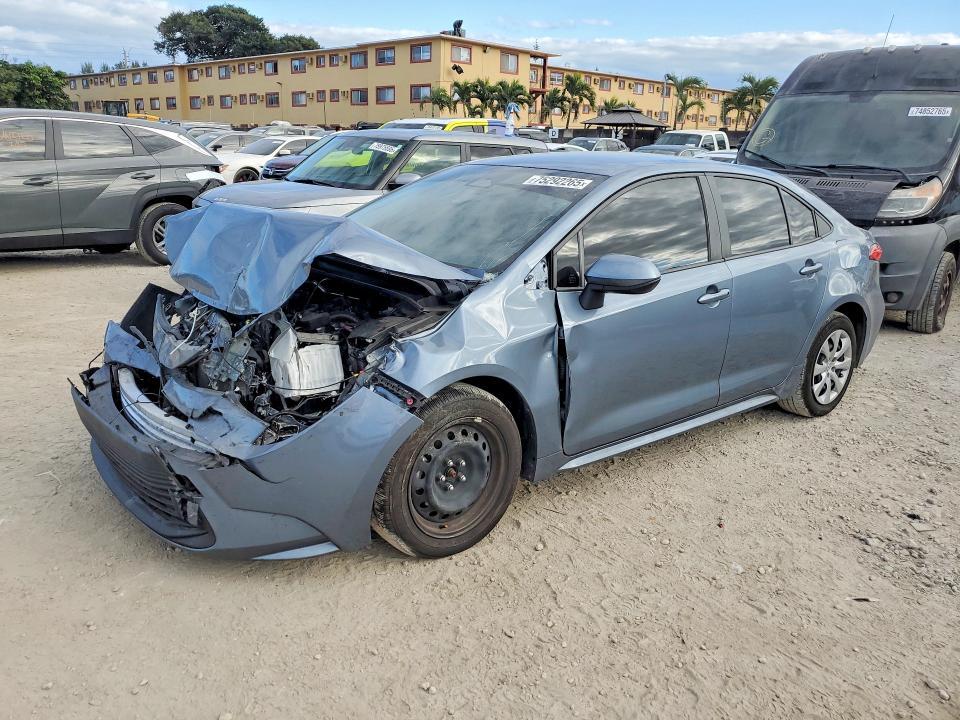 2025 Toyota Corolla le