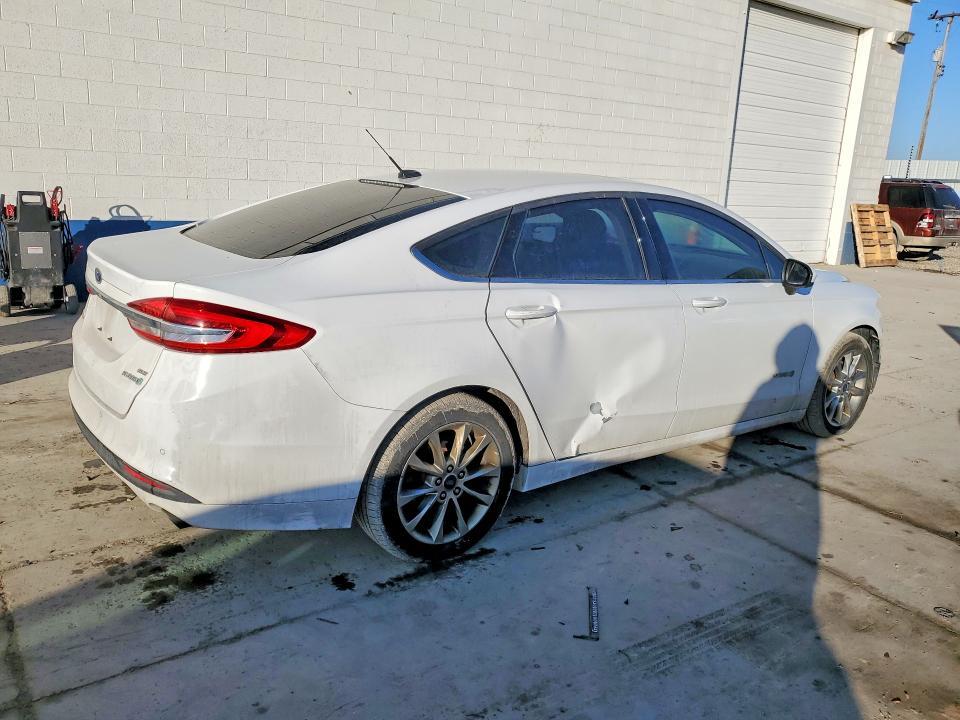 2017 Ford Fusion se Hybrid