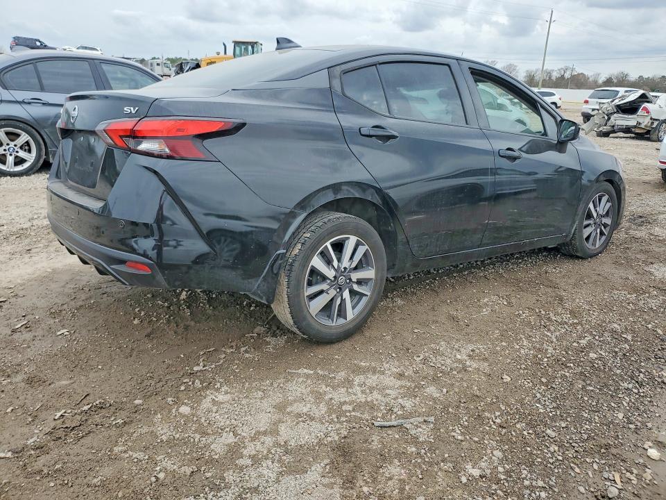 2020 Nissan Versa sv