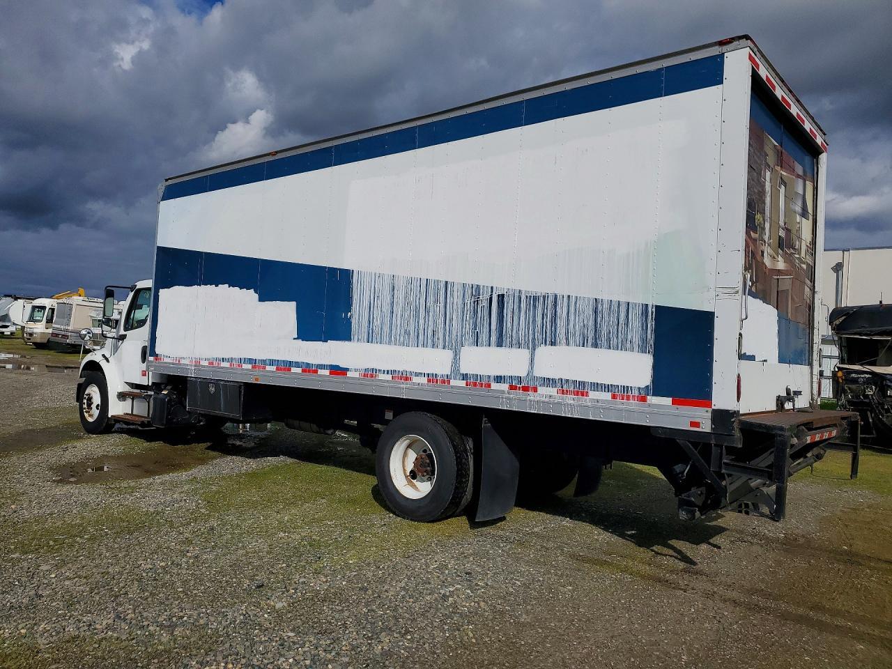 2014 Freightliner Business Class M2 BOX Truck