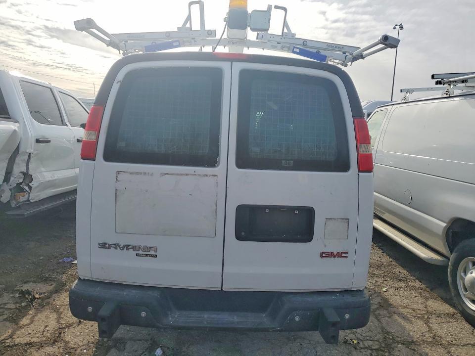 2014 GMC Savana 2500 Utility / Service van