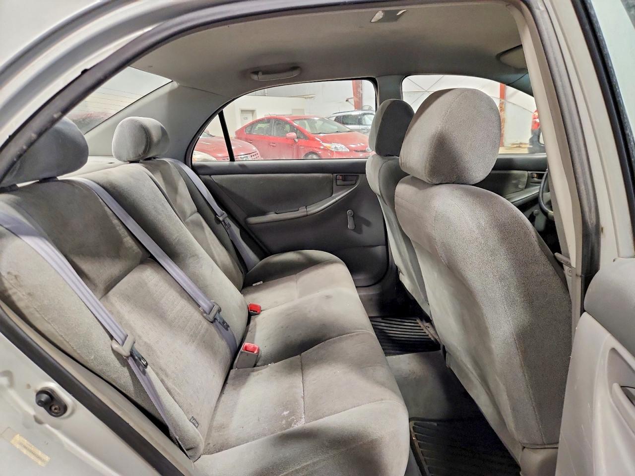 2004 Toyota Corolla ce