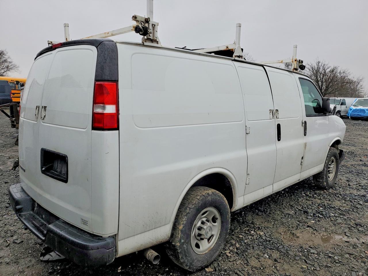 2020 Chevrolet Express G2500