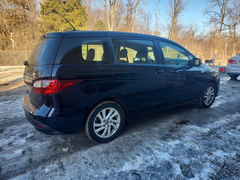 2015 Mazda 5 Sport