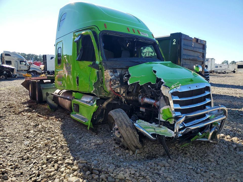 2023 Freightliner Cascadia 126